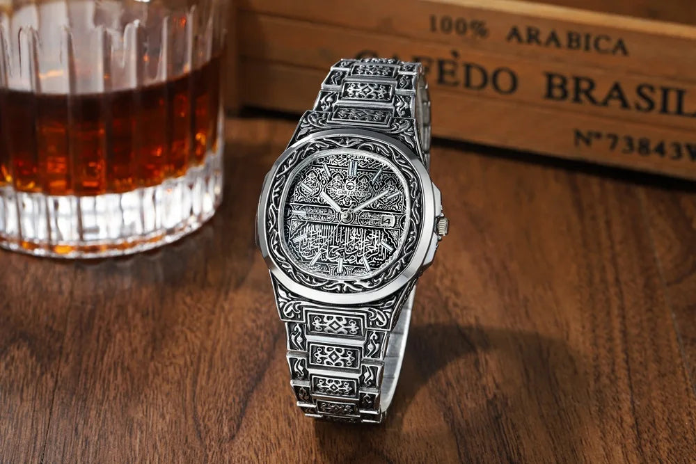 Elegant Men's Quartz Wristwatch - Embossed Stainless Steel