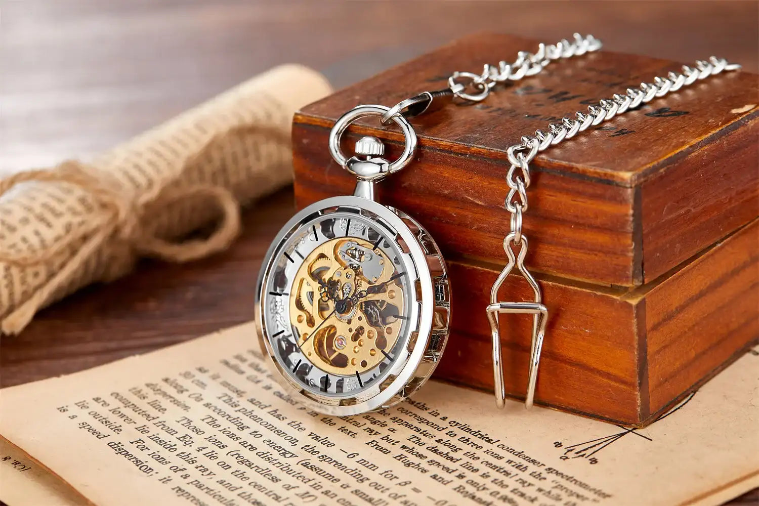 Luxury Mechanical Pocket Watch - Hollowed Gold Design