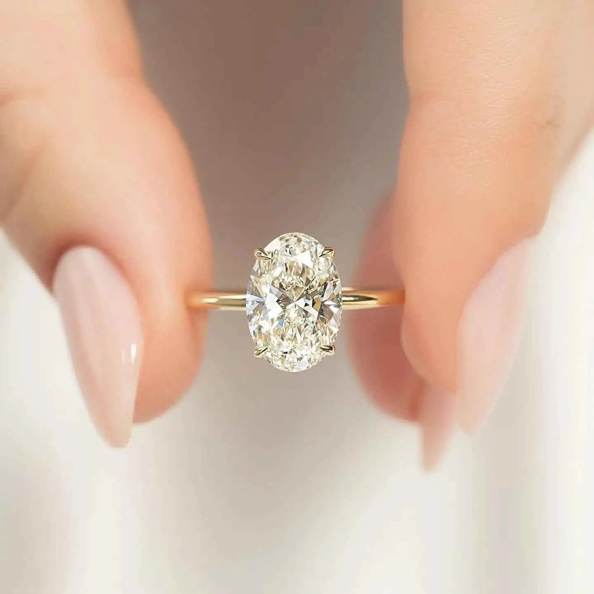 Luxury Zircon Engagement Ring - 925 Sterling Silver Eternity Band