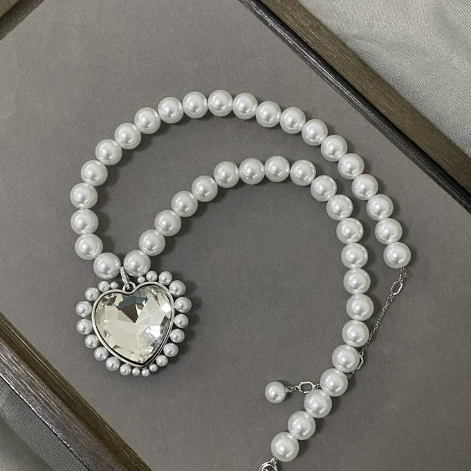 Elegant Love Pearl Necklace - Light Luxury Versatile Jewelry