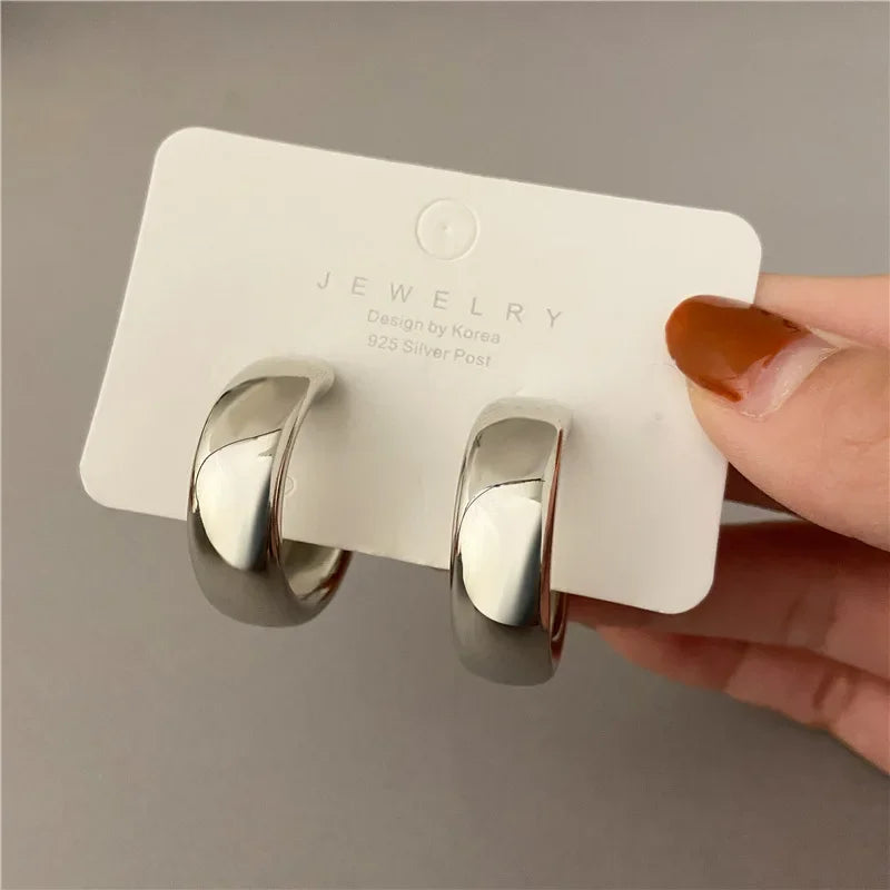 Elegant Geometric Hoop Earrings - Modern Irregular Circle Jewelry