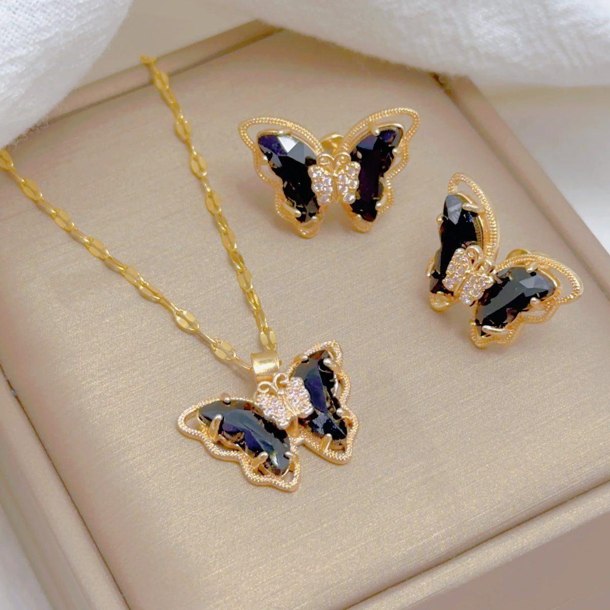 Elegant Butterfly Necklace Earrings Set - Light Luxury Jewelry