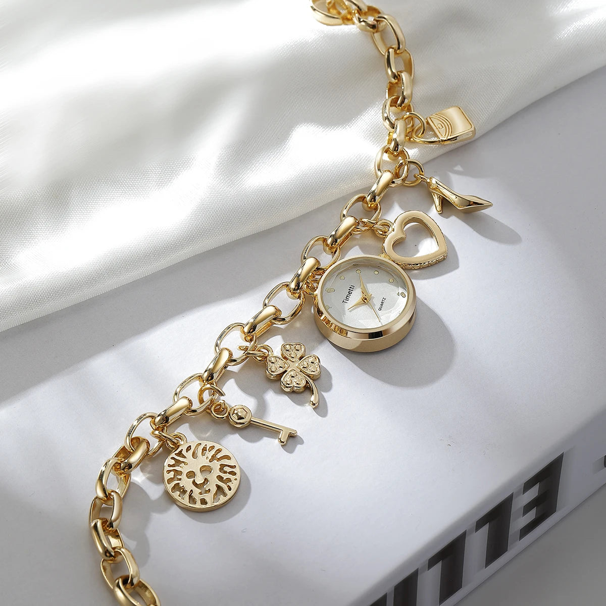 Elegant Casual Luxury Bracelet Watch - Quartz Movement
