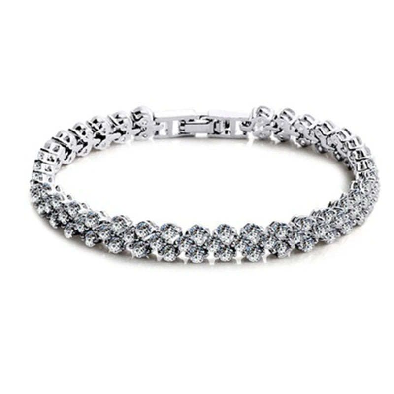 Elegant Roman Crystal Bracelet - Heart Chain Design
