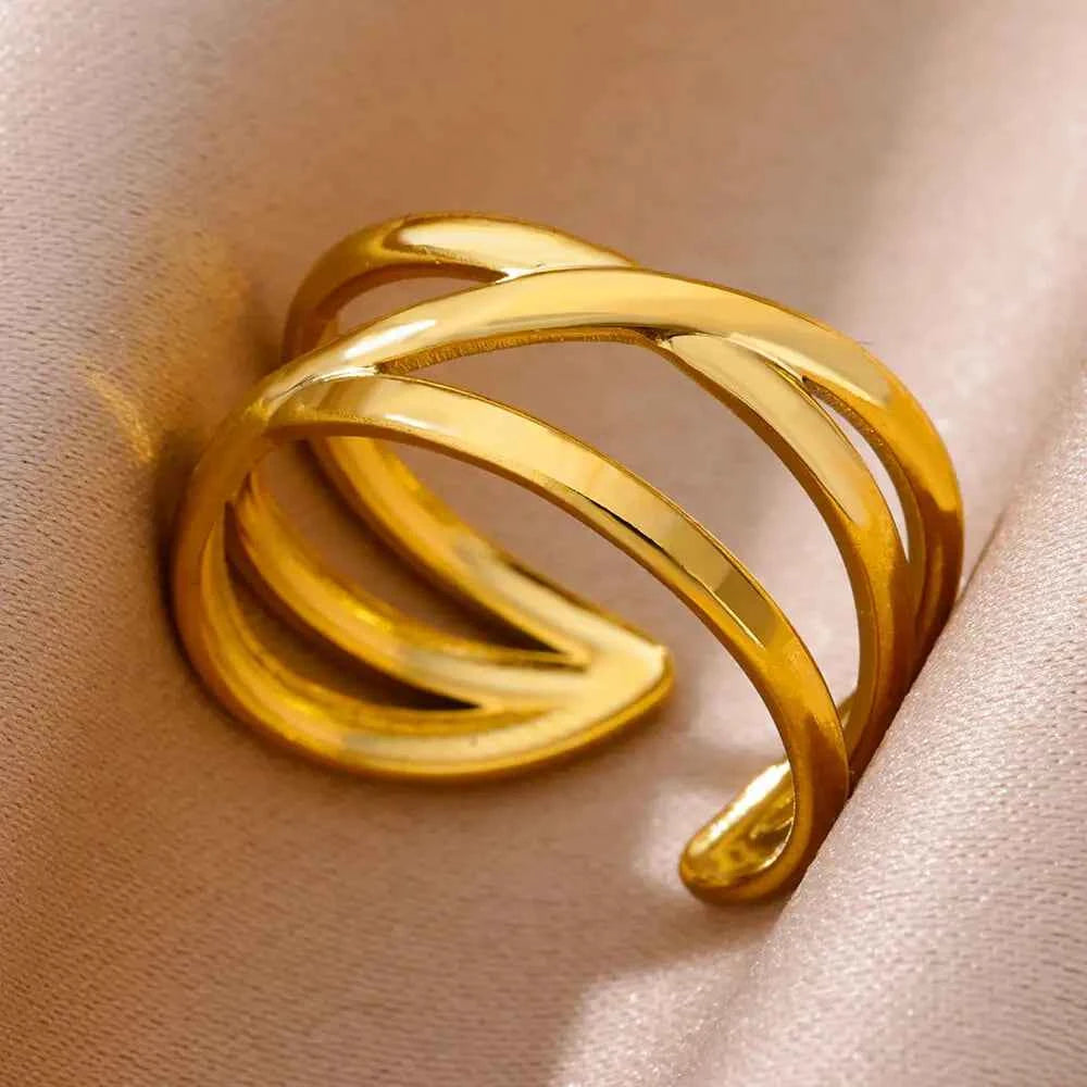Luxury Classic Gold Stainless Steel Ring for Women