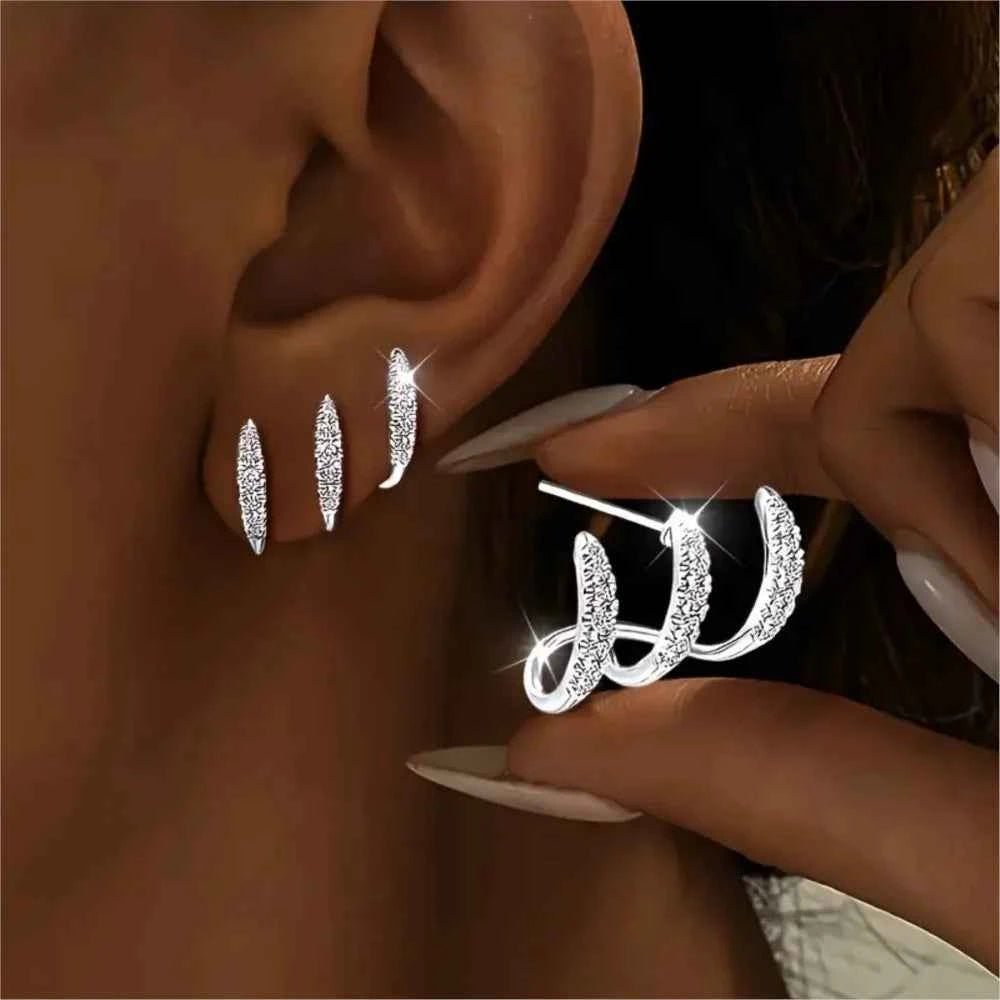 Elegant Rhinestone Three-Claw Earrings - Luxurious Party Jewelry