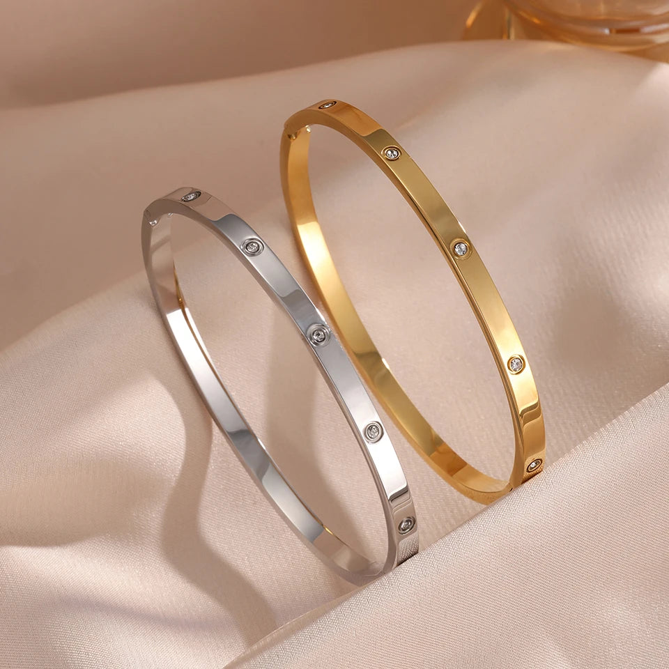 Elegant Women's Stainless Steel Bracelet - Premium Cuff Design