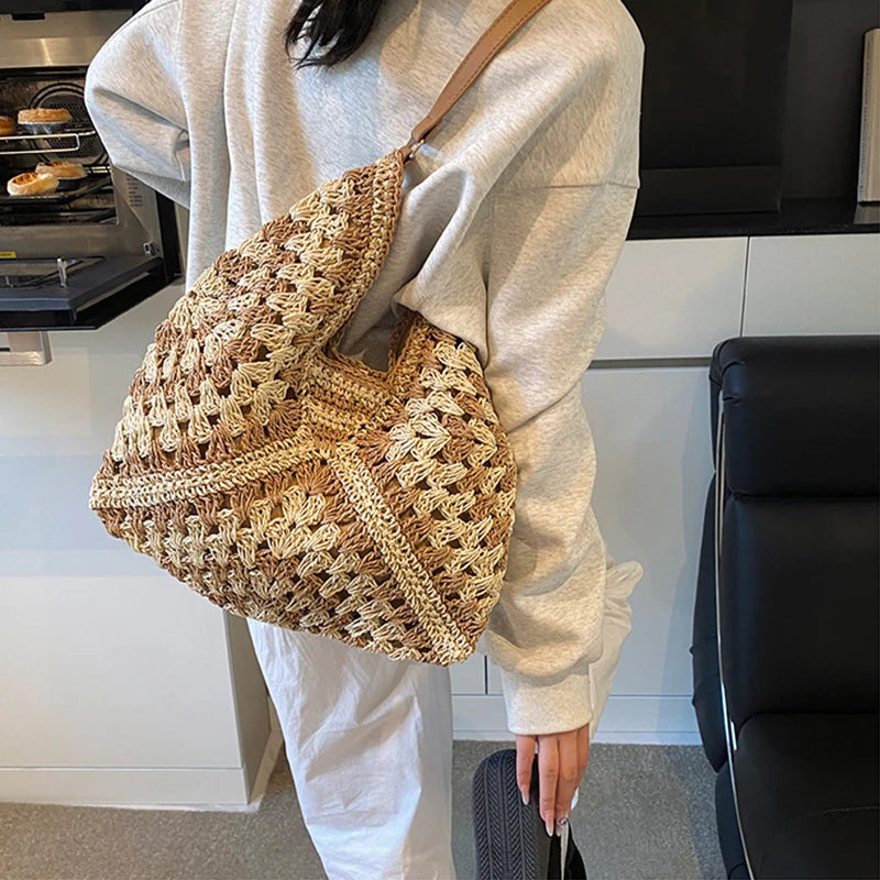 Elegant Knitted Straw Handbag - Hand-Woven Seaside Tote