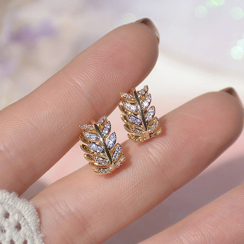 Elegant Gold Hoop Earrings - Hollow Out Irregular Design