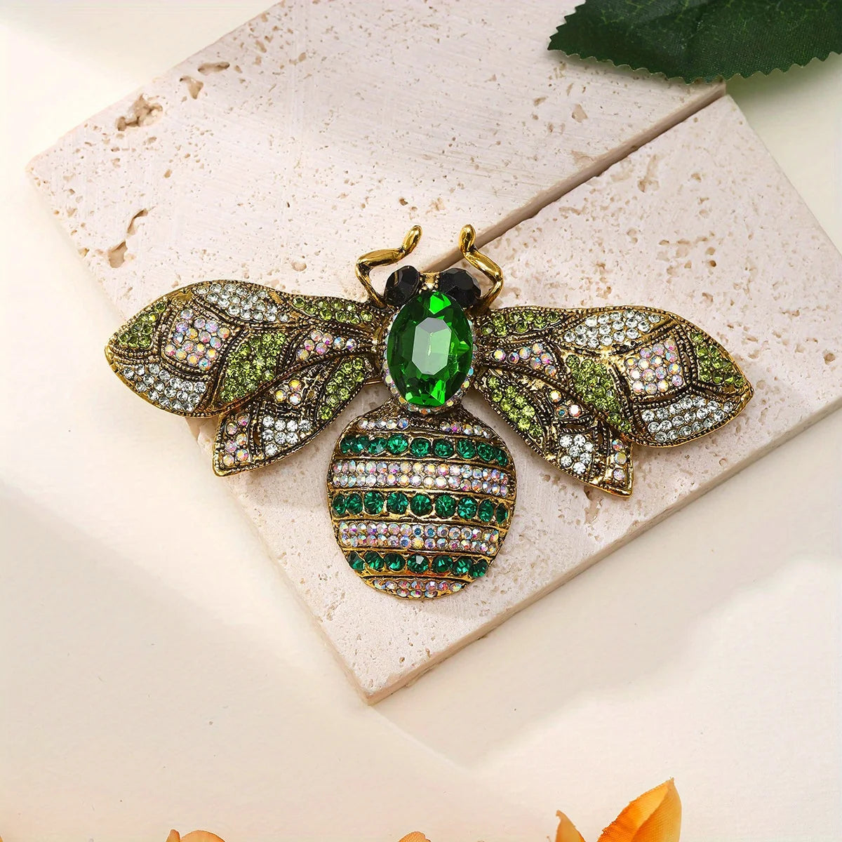 Elegant Crystal Bee Brooch Pin - Vintage Rhinestone Insect Badge