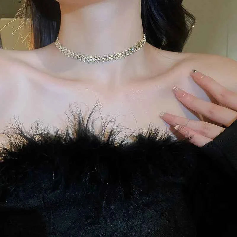 Luxury Shiny Full Rhinestone Choker Necklace - Geometric Crystal Jewelry
