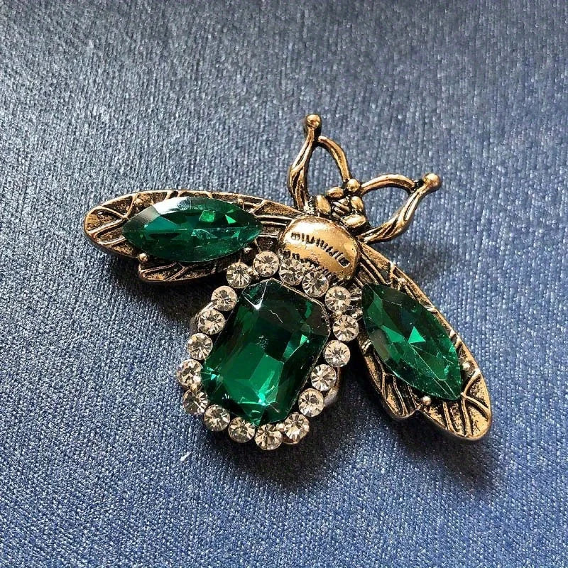 Elegant Crystal Bee Brooch Pin - Vintage Rhinestone Insect Badge
