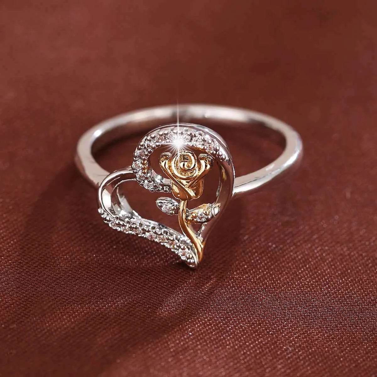 Elegant Rose-Shaped Synthetic Zirconia Women's Ring For Daily Gifting  Jewelry Accessory