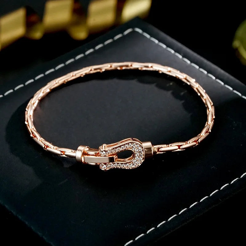 Elegant Rose Gold Horseshoe Bracelet - Fashion Luxury
