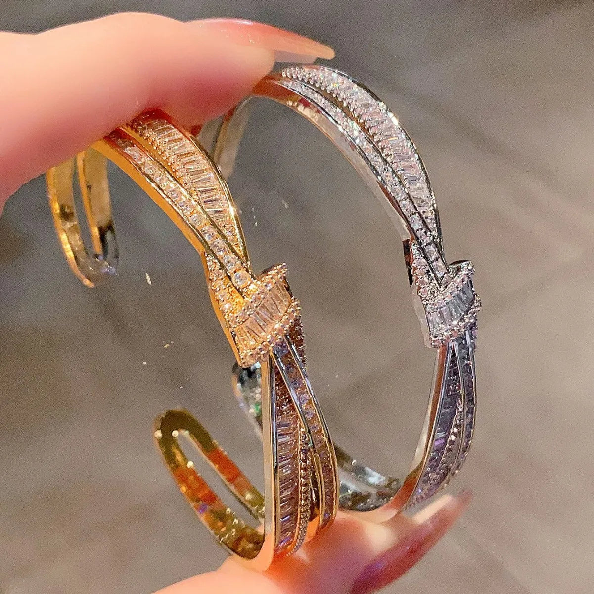 Elegant Twisted Knot Cuff Bracelet - Sparkling Zircon