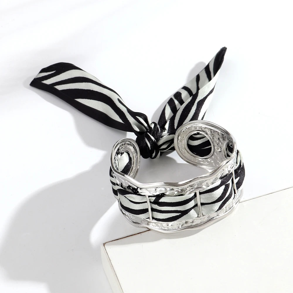 Elegant Silk Cuff Bracelet - Gold & Silver Retro Design