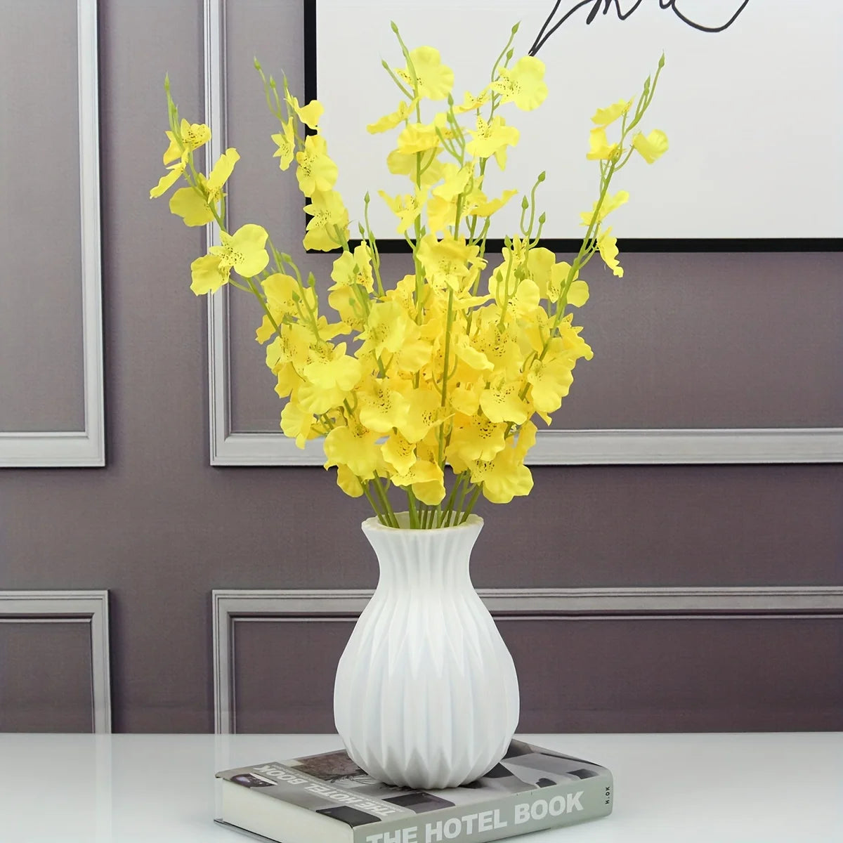 Elegant Plastic Home Vase - Modern Minimalist Decor