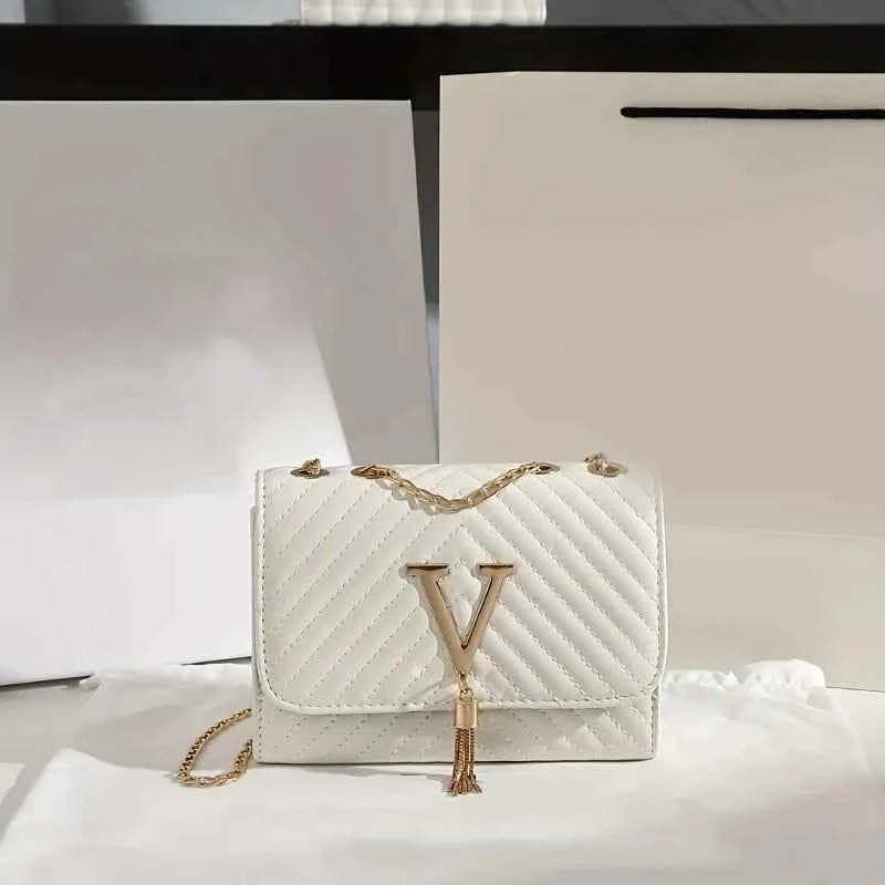 Luxury Sequined Tassel Clutch - Elegant Evening Crossbody Bag