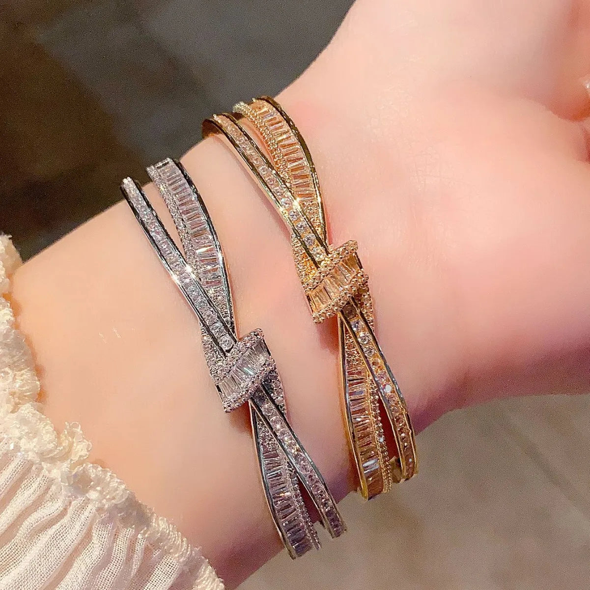 Elegant Twisted Knot Cuff Bracelet - Sparkling Zircon