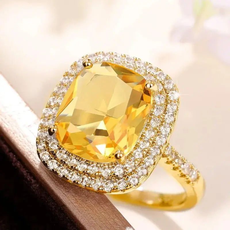 Elegant Yellow Cubic Zirconia Ring - Luxury Fashion Jewelry