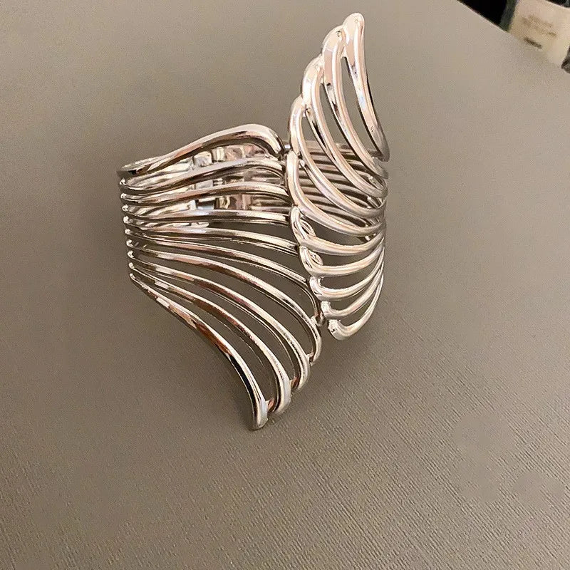 Elegant Luxury Wide Edge Bracelet - Personalized Temperament