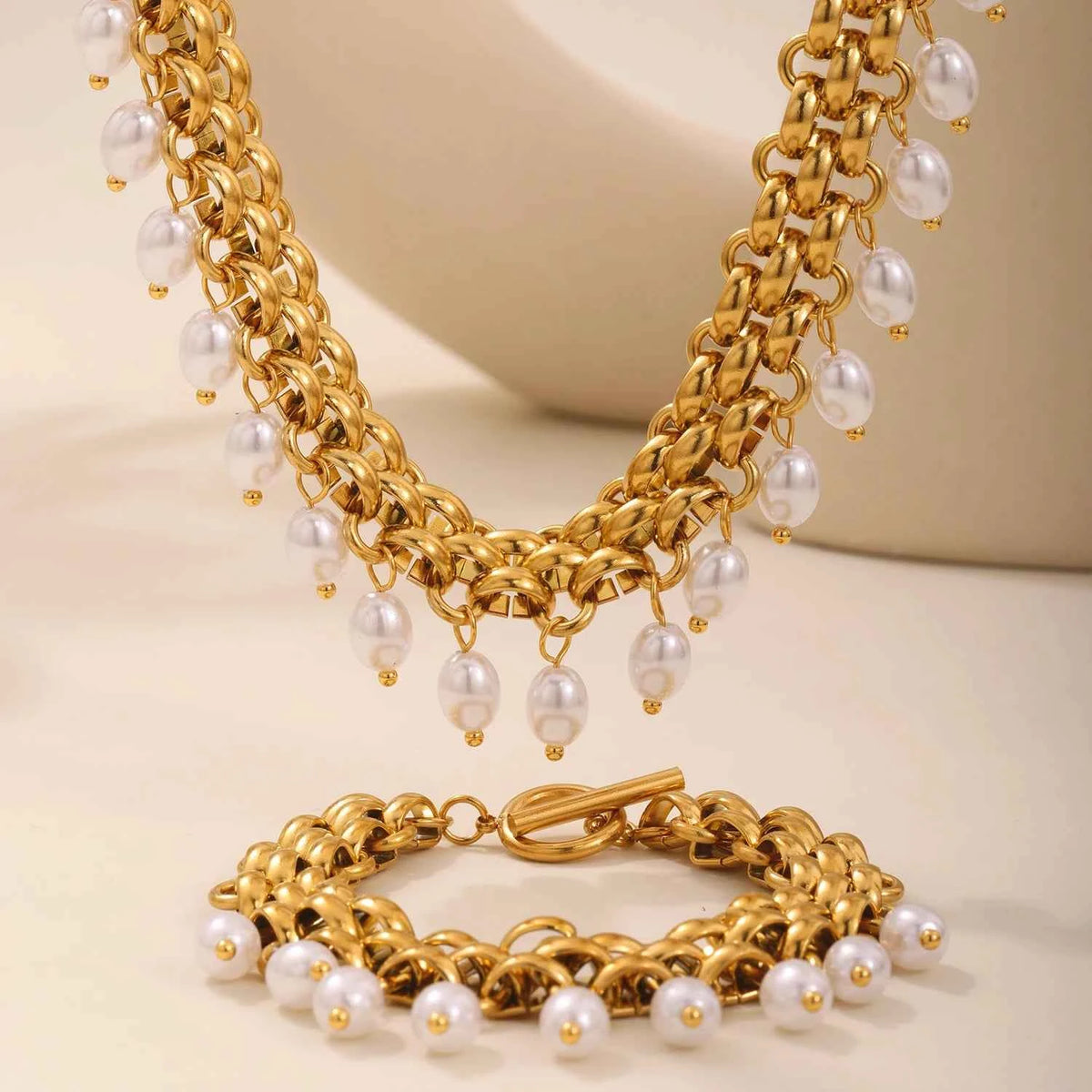 Luxury Golden Chunky Chain Necklace & Pearl Set